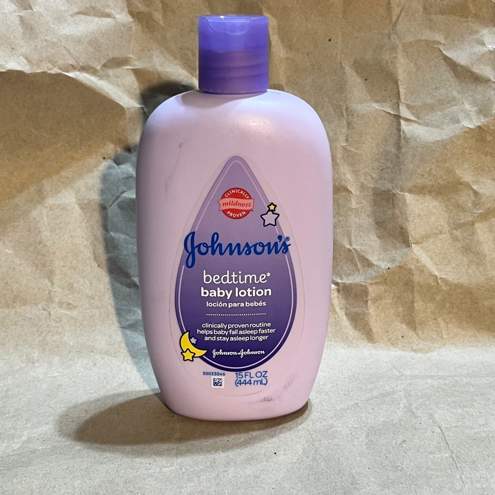 Johnsons 15oz Bedtime Baby Lotion Purple Calming NaturalCalm Scent Sealed